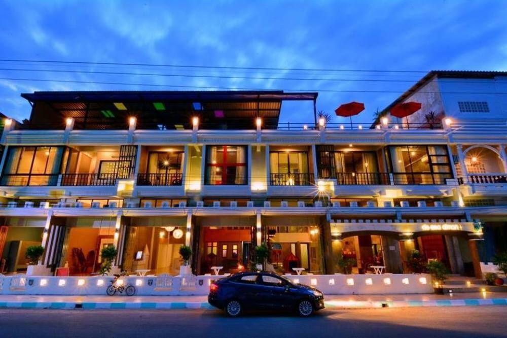 De Sea Almond Hotel Chumphon Exterior photo